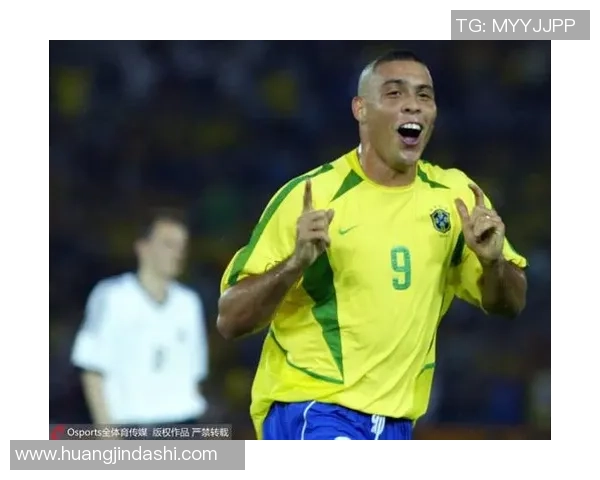 8月4日出生的足球天才们：从传奇到新星的成长轨迹与成就分析