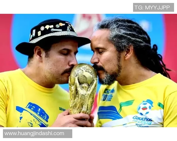 足球场上的温情时刻 球星们的感人瞬间与背后故事 足球场上的温情时刻 球星们的感人瞬间与背后故事