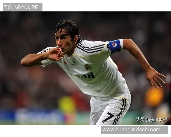 世界足坛传奇7号球星盘点与他们的辉煌成就解析 世界足坛传奇7号球星盘点与他们的辉煌成就解析